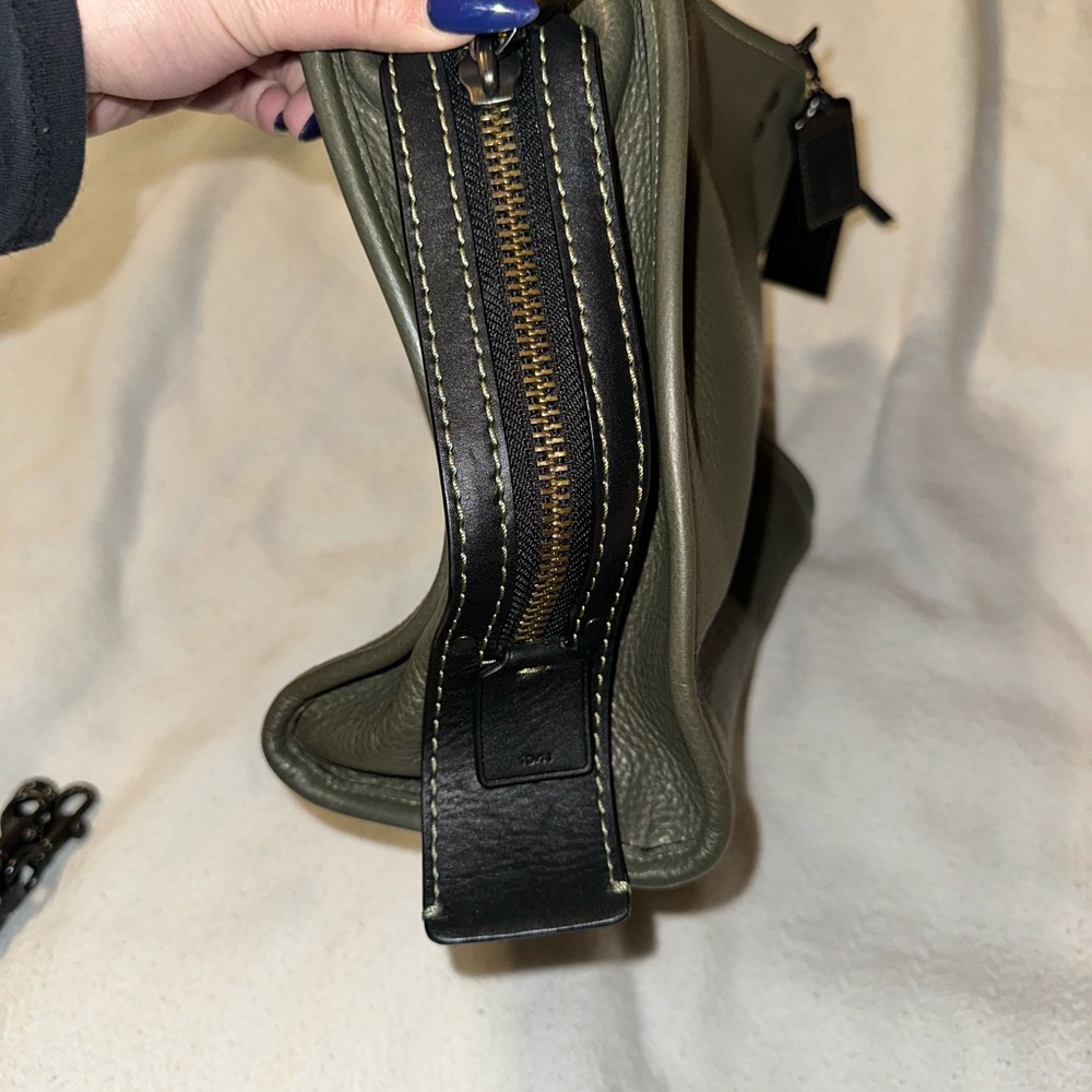 Coach Olive Green Rogue 25 bag - Picture 10 of 11